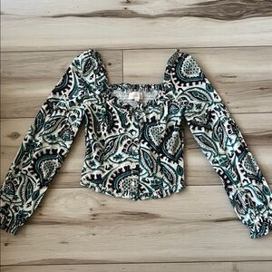 NWOT Love the Label Green Paisley Sweetheart Neck Long Sleeve Semi-Crop Top